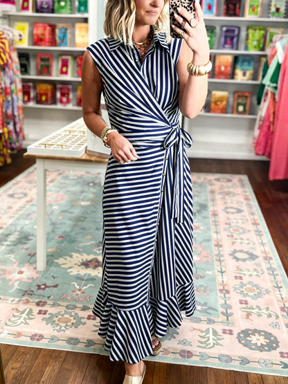Women's Contrast Stripe Tie-Waist Dress