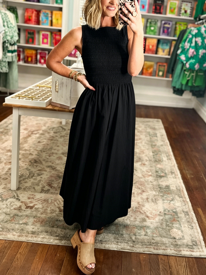 Women's Smocked Sleeveless Maxi Dress