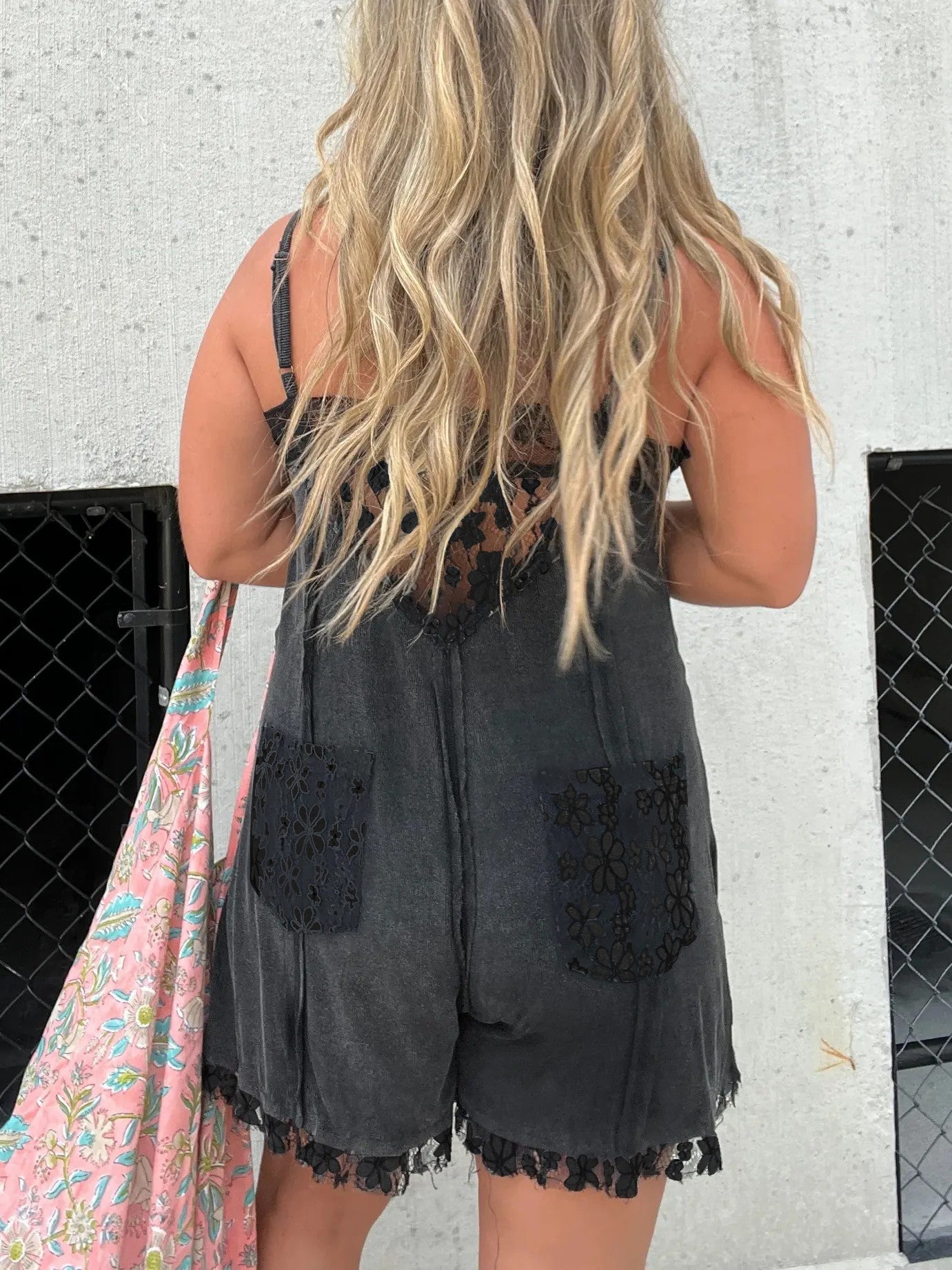 Women's V-Neck Lace Trim Detailing Romper