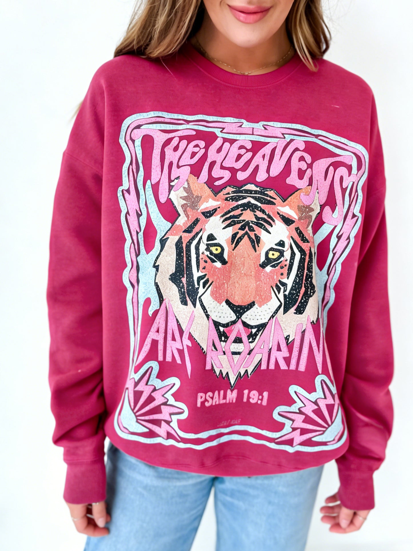 Women's Vintage Tiger Oversized Graphic Sweatshirt