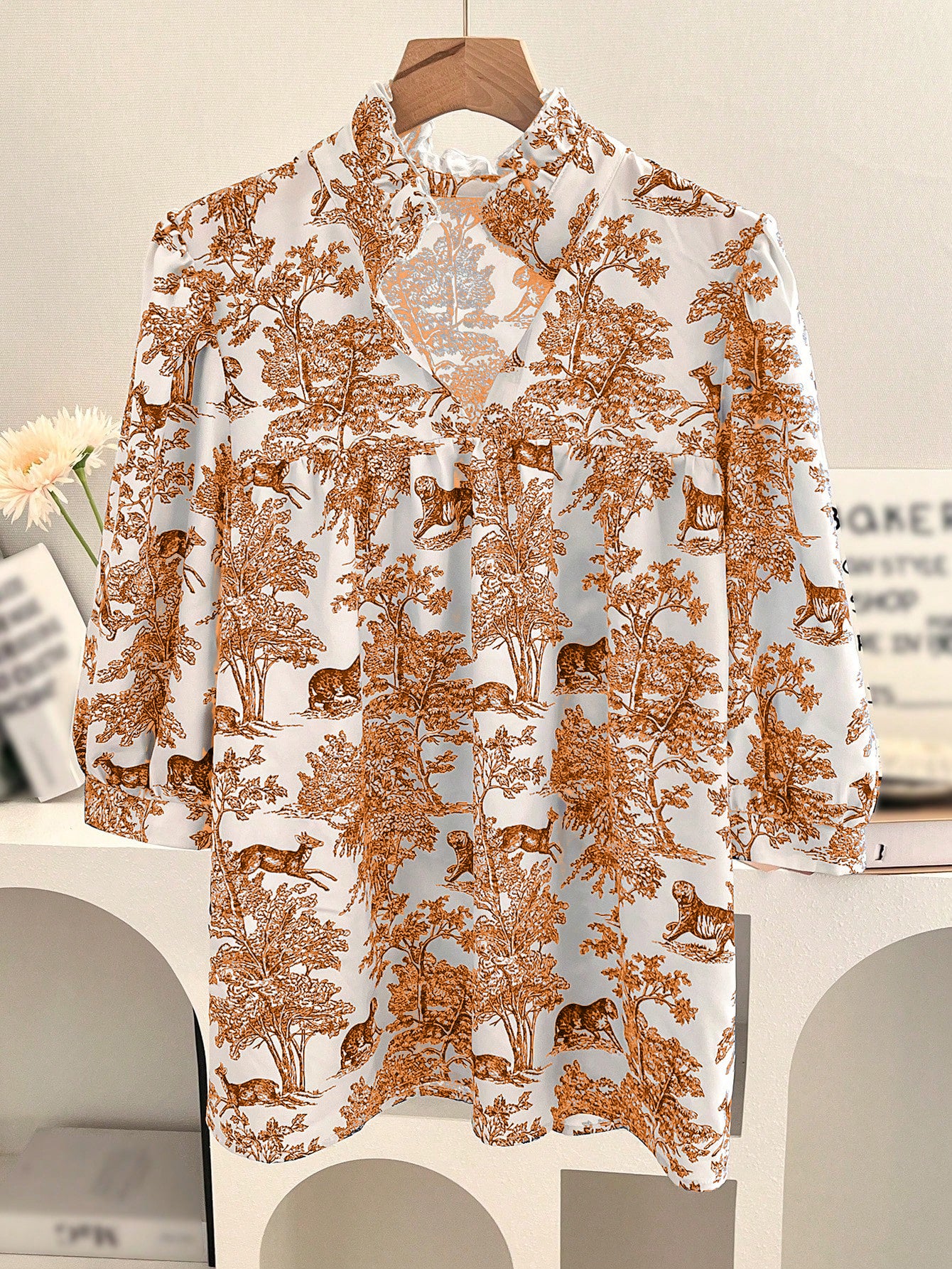 Women's V-neck Ruffle Collar Printed Shirts