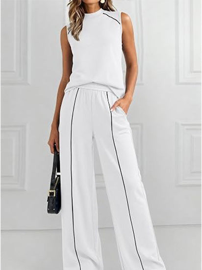 Women's Linear Contrast Trim 2 Piece Outfit