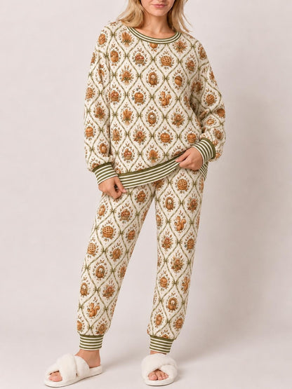 Women's Cute Holiday‑Print Pajama Set