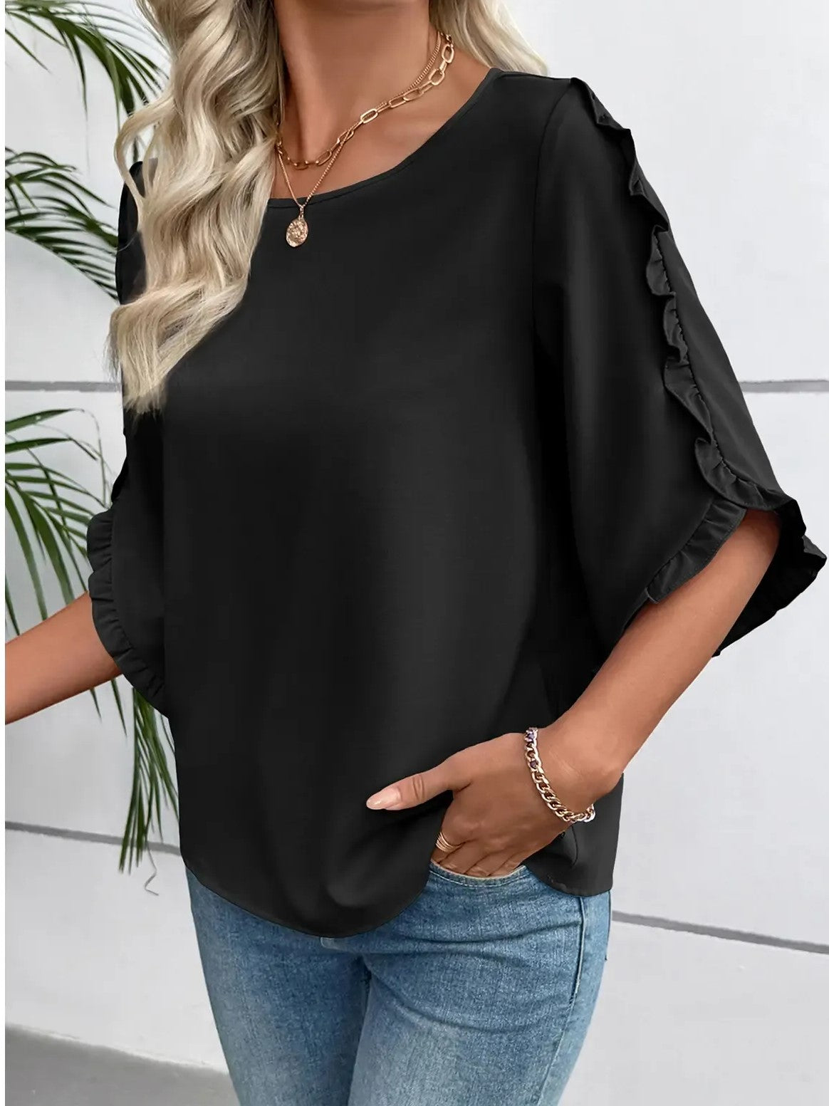Women's 3/4 Sleeve Ruffle Round Neck Elegant Blouse