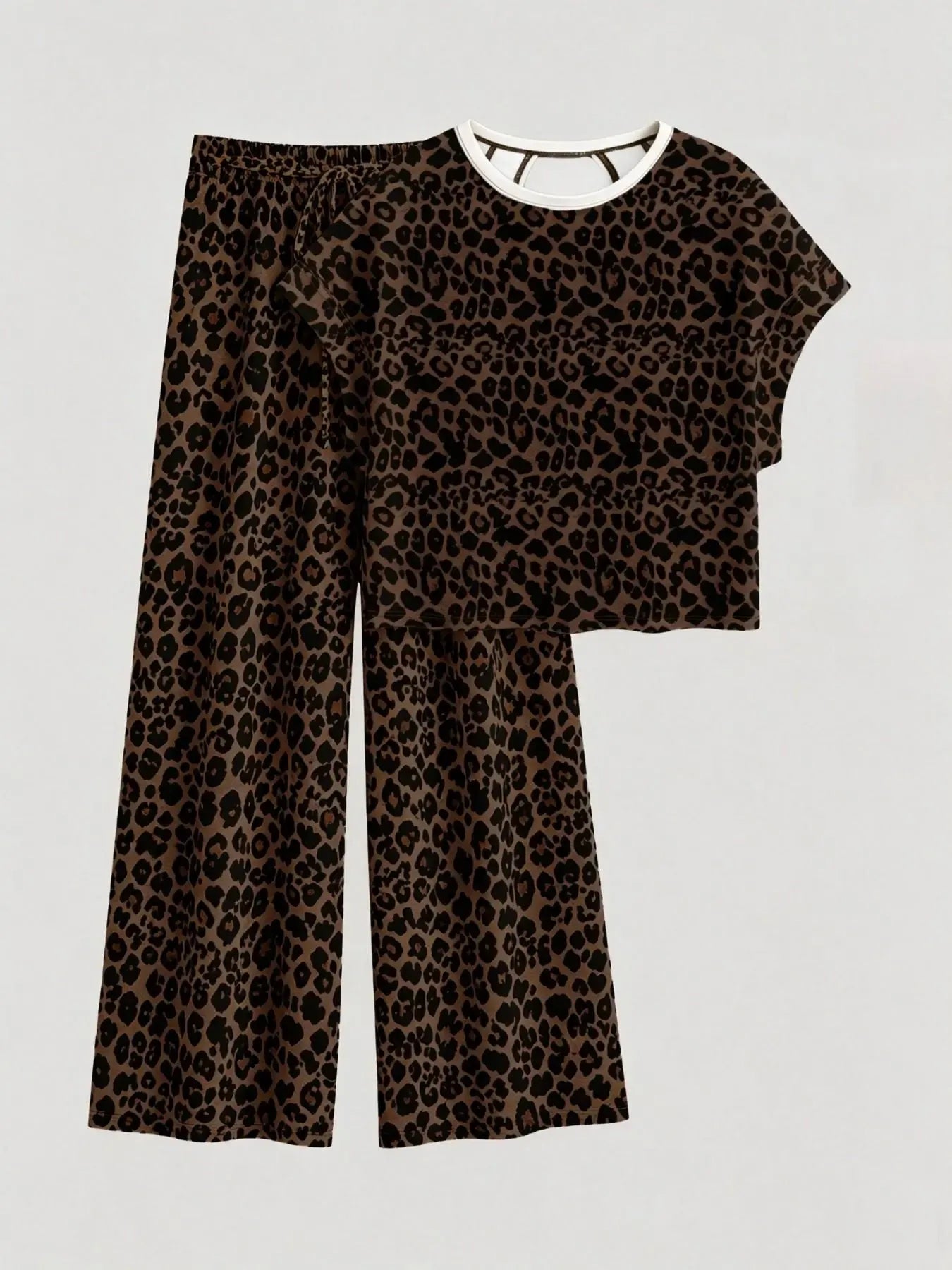 Women's Back Cutout Leopard Casual Outfit Set