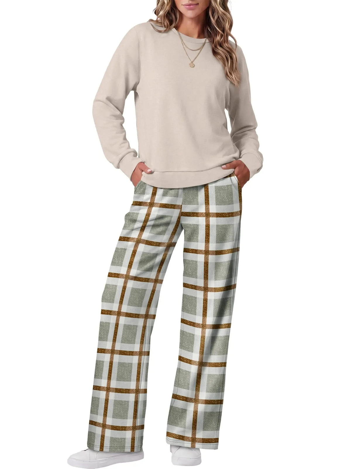 Women's Two-Piece Loungewear Set with Crew Neck Top & Printed Pants