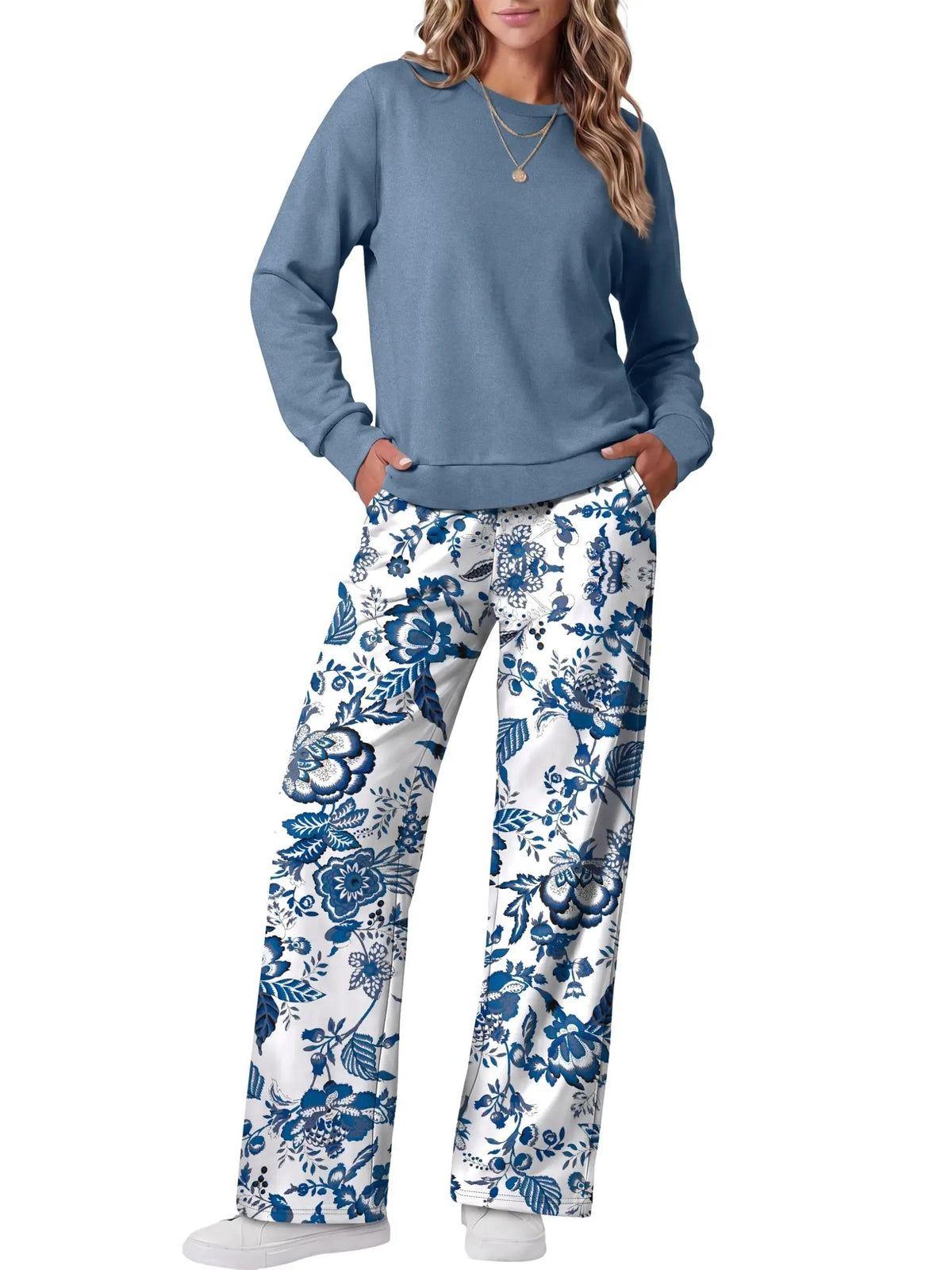 Women's Two-Piece Loungewear Set with Crew Neck Top & Printed Pants