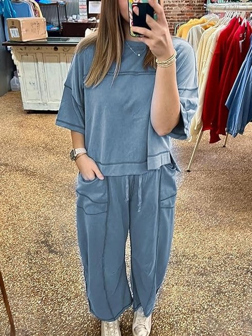 Women's Two Piece Sweatsuit Set with Cropped Top and Wide Leg Pants