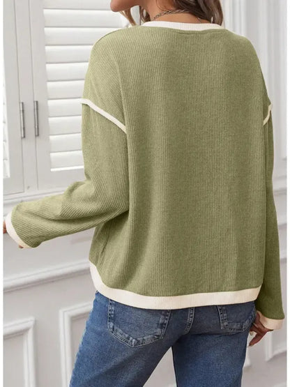 Women's Relaxed Fit Contrast Trim Blouse