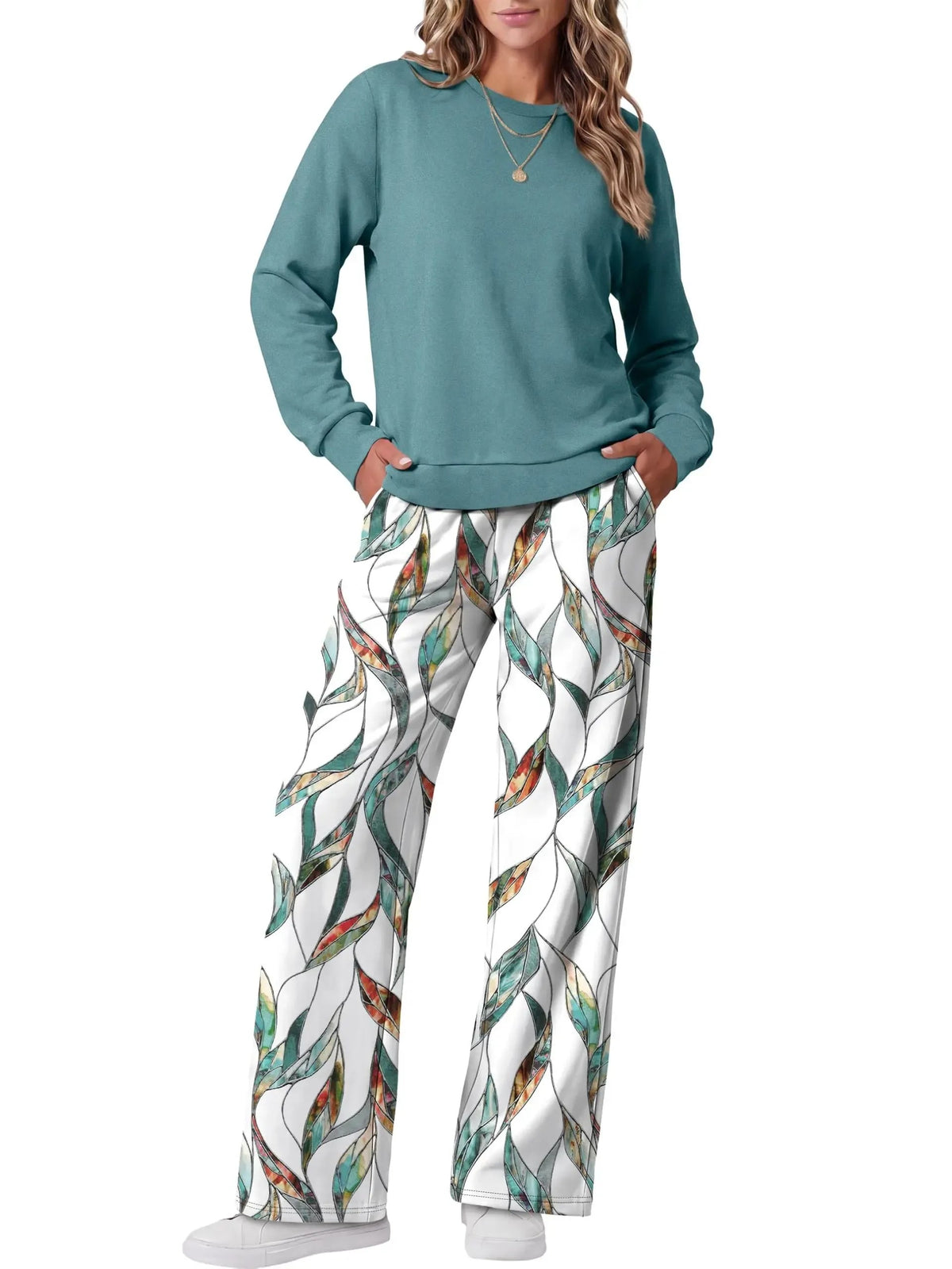 Women's Two-Piece Loungewear Set with Crew Neck Top & Printed Pants